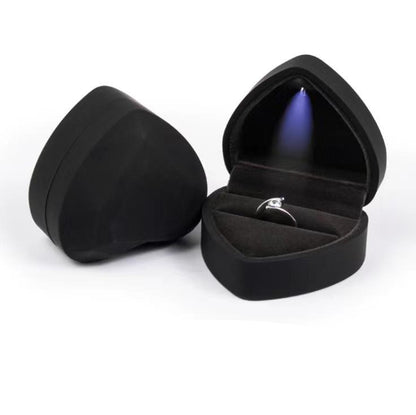 Heart-shaped LED ring pendant box