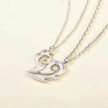 Cargar imagen en el visor de la galería, Heart Magnetic Pendant Necklace For Women Valentine&#39;s Day Jewelry Gift
