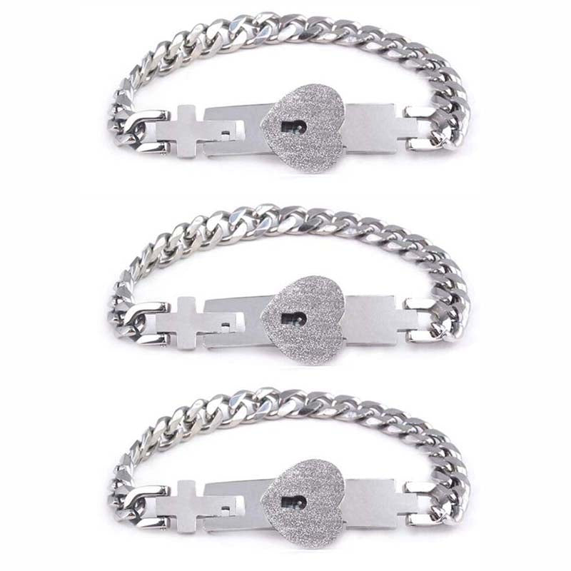 3BFFs Lock Each Others Bracelets