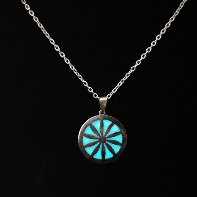 Cool Luminous Necklace