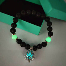 Cargar imagen en el visor de la galería, 8mm Natural Stone Beads Luminous Lotus Pendant Bracelet
