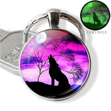 Load image into Gallery viewer, Luminous Glow In The Dark Wolf Key Chain Key Rings Holder
