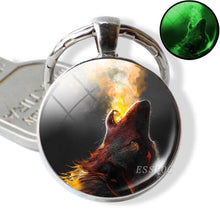 Load image into Gallery viewer, Luminous Glow In The Dark Wolf Key Chain Key Rings Holder
