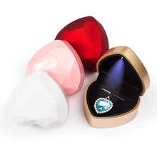 Load image into Gallery viewer, Heart-shaped LED ring pendant box
