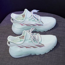 Cargar imagen en el visor de la galería, Flying knit Women Sneakers 2020 Flats Platform Autumn Casual Shoes

