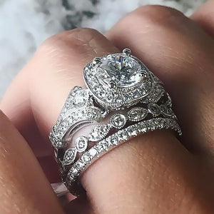 Gorgeous Round Cut White Wedding Ring