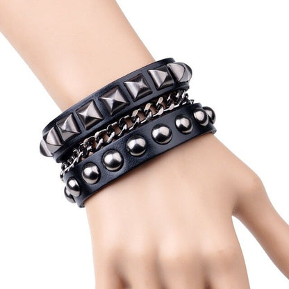 Charm Buttons Leather Bracelet