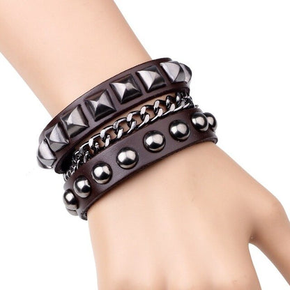 Charm Buttons Leather Bracelet